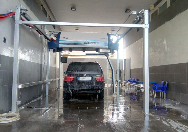 automatic vehicle washing