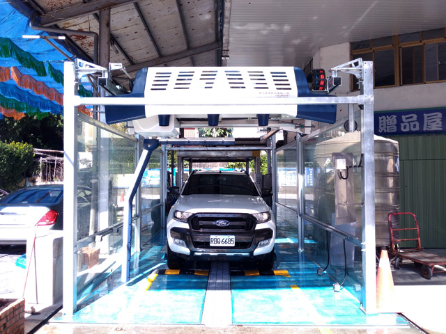 automatic touchless car wash